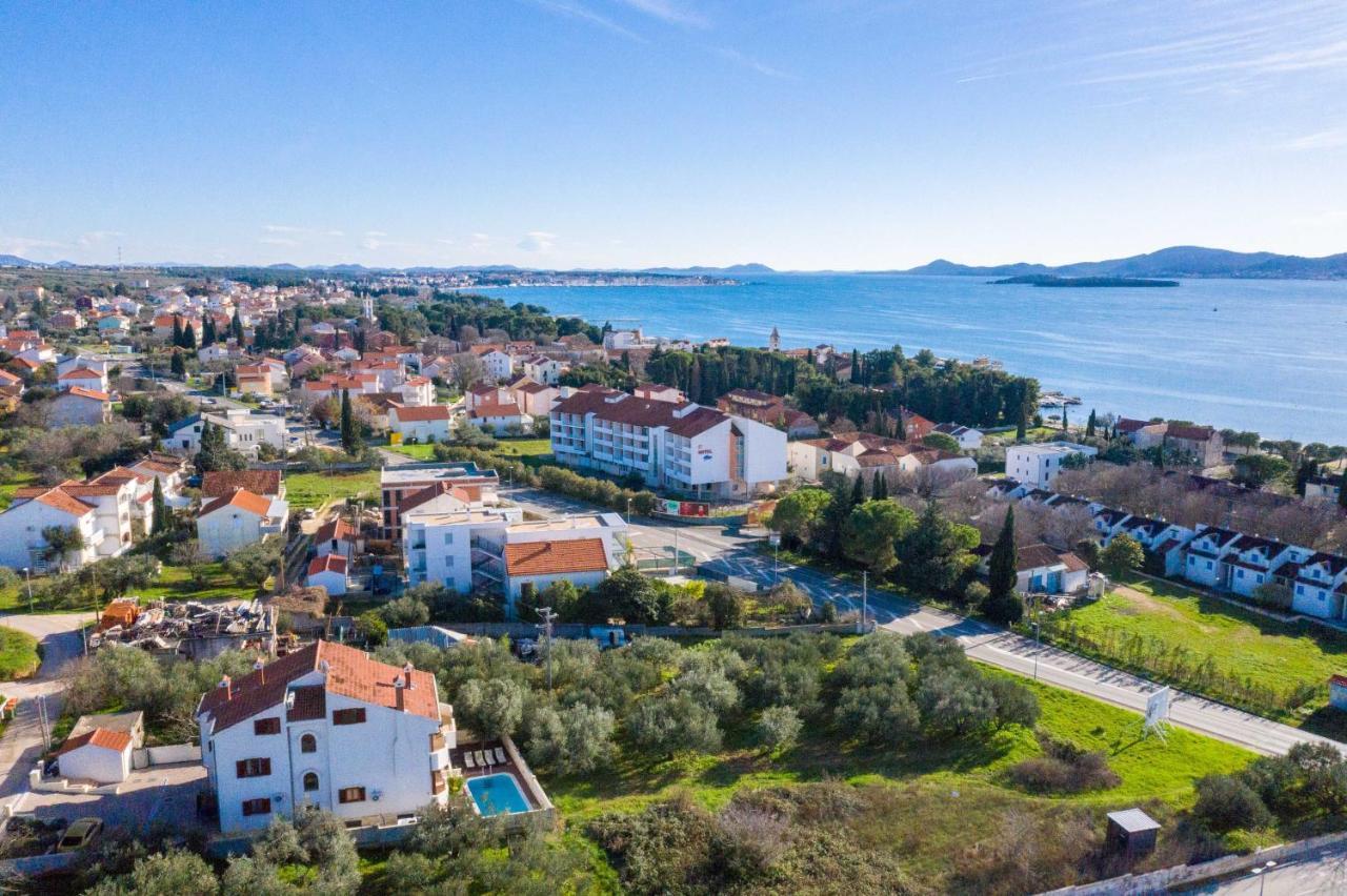 Villa Slavica スベティ・フィリップ・イ・ヤコブ エクステリア 写真